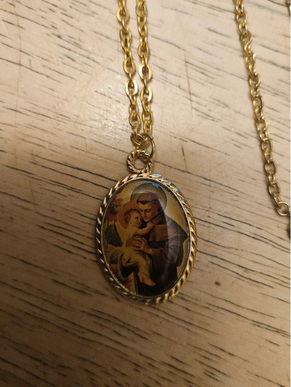 Vtg St Anthony Infant Jesus Catholic Medal Pendant Necklace Gold Tone 22 in